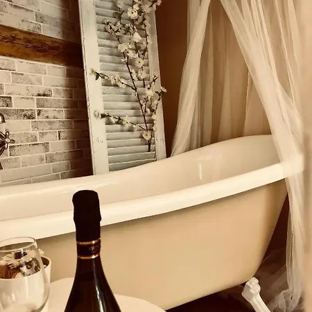 H&h I Bravi Tatil Evi *
